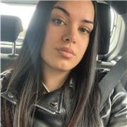 Profesora de Lengua Castellana e Inglés apto para todas las edades y niveles.